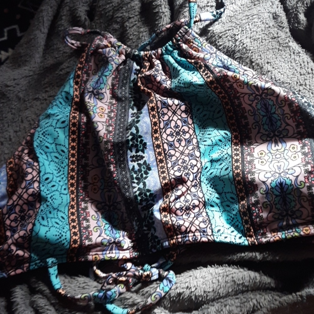 Bathing suit